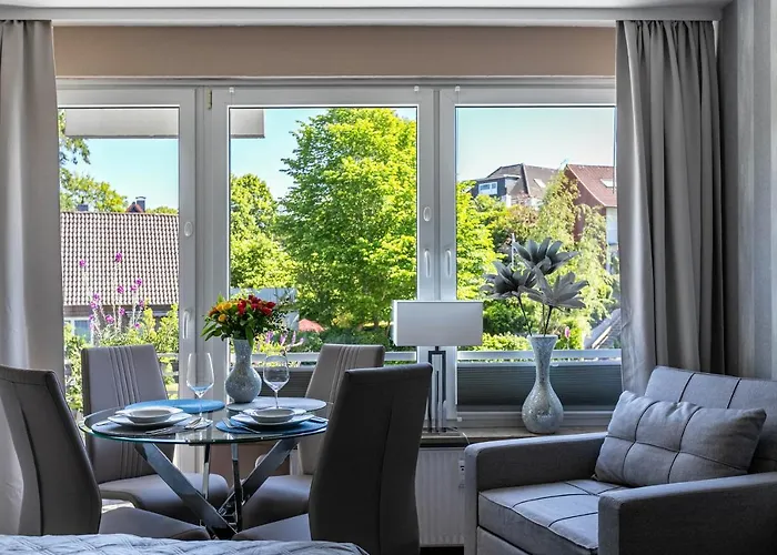 Mit Badestrand شقة